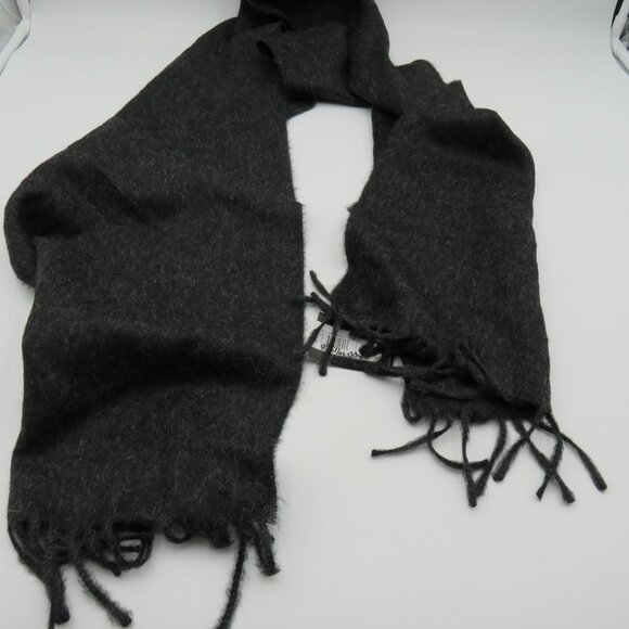 Murano Scarf Mens Womens Charcoal Gray 100% Alpaca Wool Fringed Peru Soft Warm - Picture 7 of 7